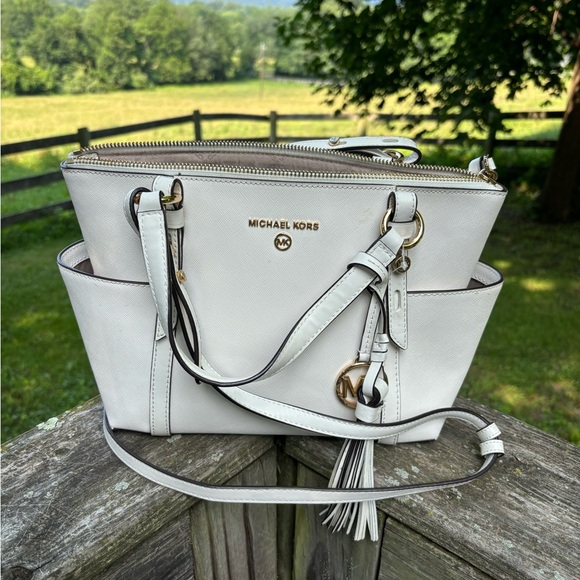 Michael Kors Handbags - Michael Kors White Leather Handbag with Adjustable Removable Crossbody Strap